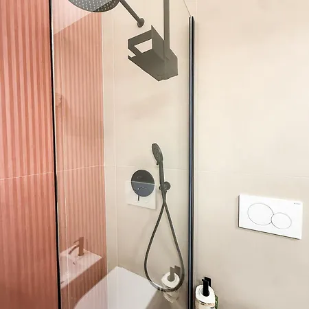 Rebaus 307 Apartament Bari